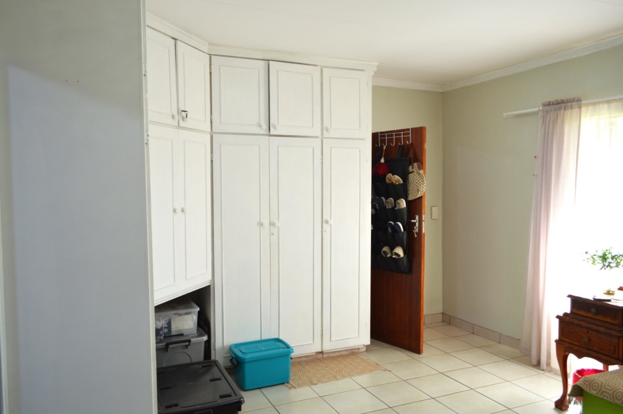 6 Bedroom Property for Sale in Doringkruin North West